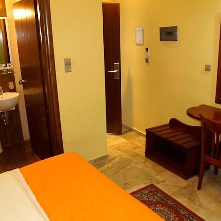 Hotel Filoxenia Chania  Buitenkant foto